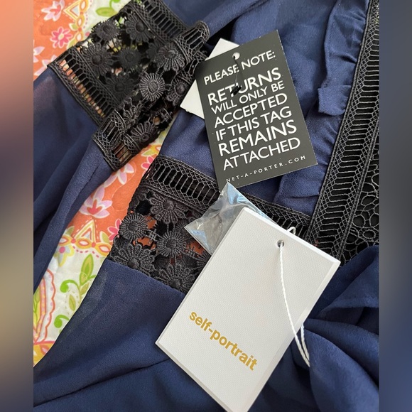 NEW! Self-Portrait Top - Picture 11 of 15